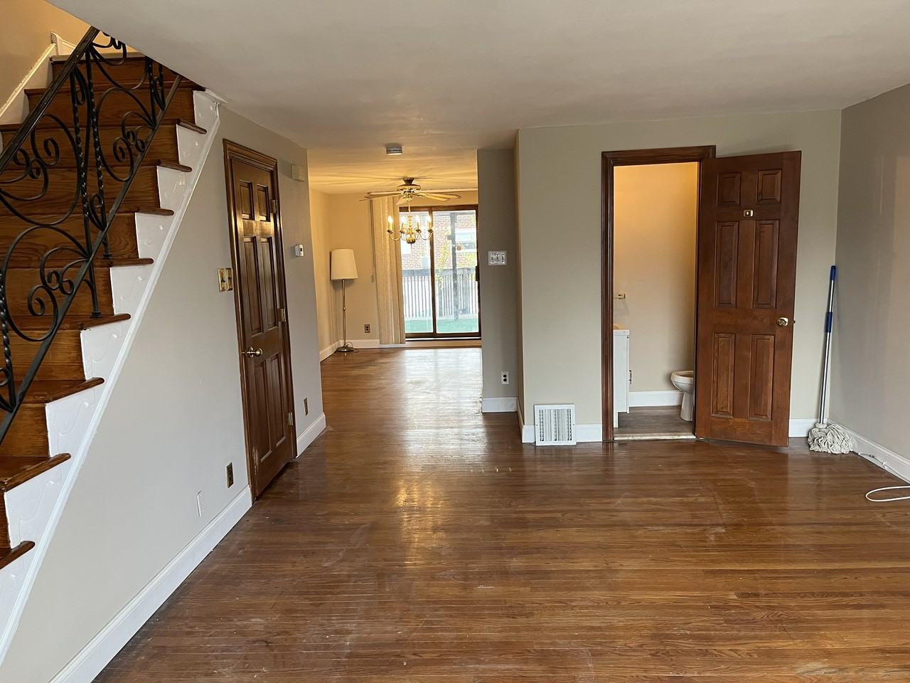 2132 Robbins Street - Photo 2 of 13