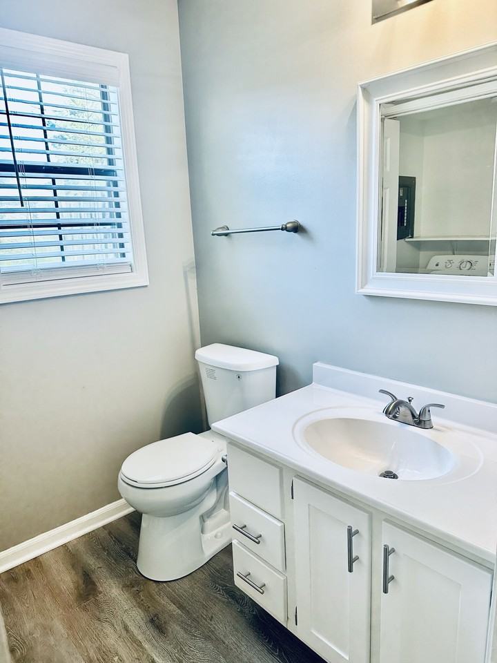 744 Sw Lemans Ln #744