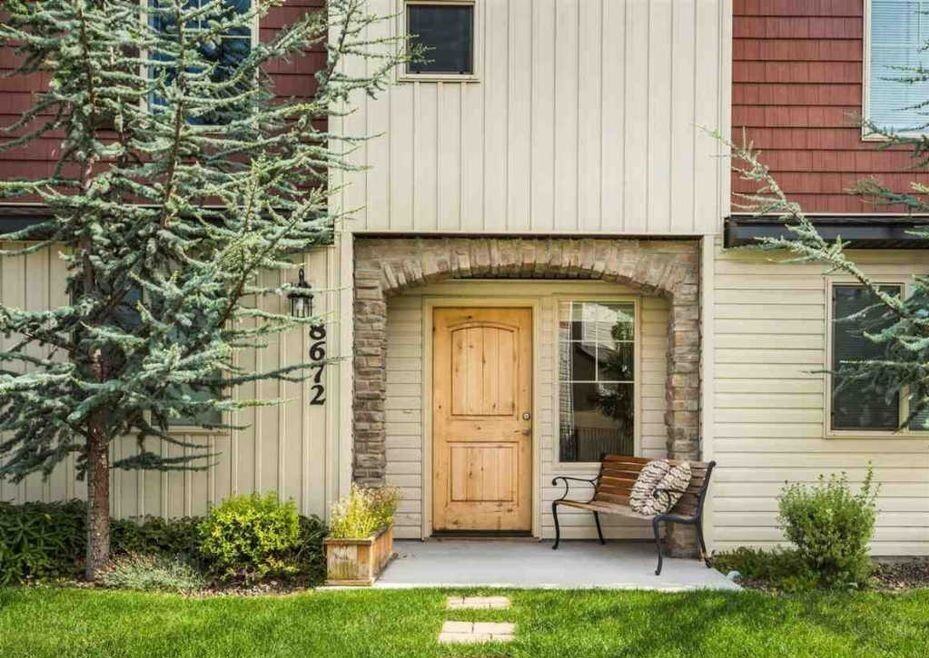 8672 W Pine Valley Ln #1 - Photo 3 of 20