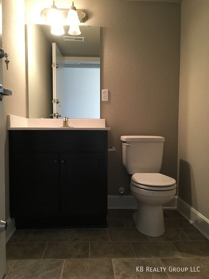 10801 Westover Rd - Photo 3 of 16