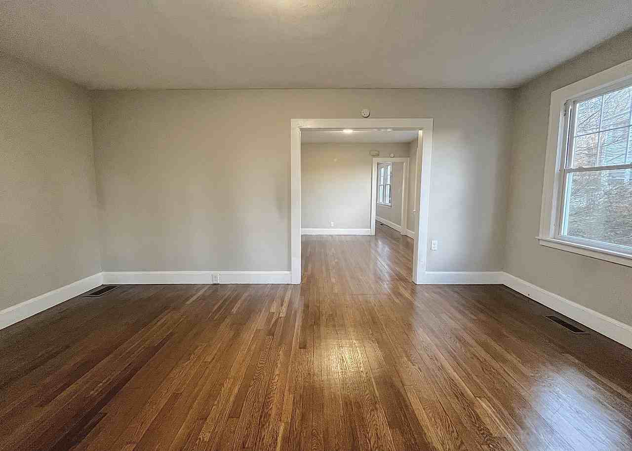 8 Silver Dr #1 - Photo 2 of 15