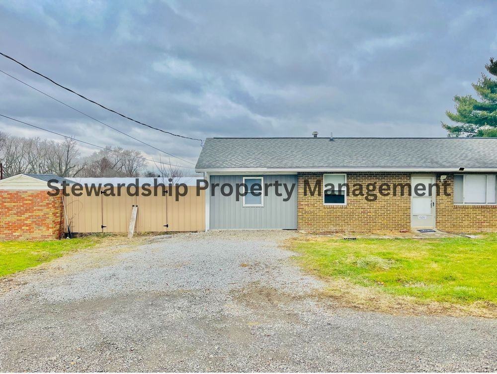 15257 Lincoln Way W, Dalton, OH 44618 3 Bedroom Apartment for 875