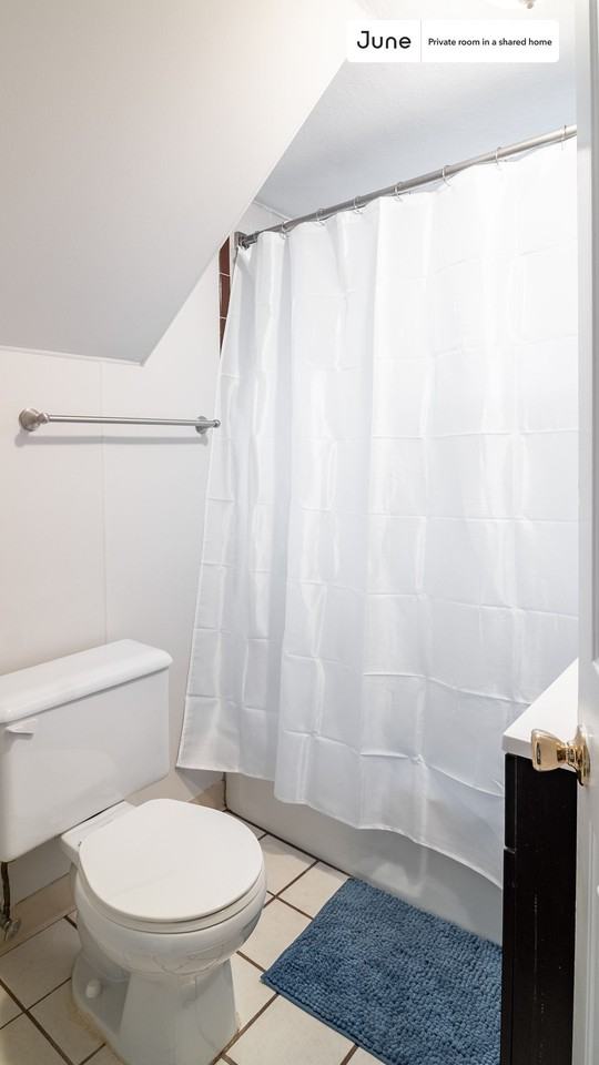 88 Glen St #C - Photo 6 of 12