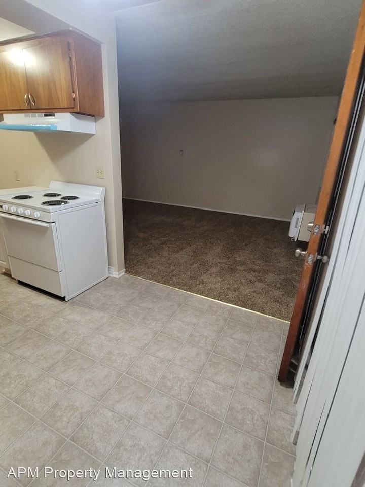 6308-6312 Newlin - Photo 2 of 7