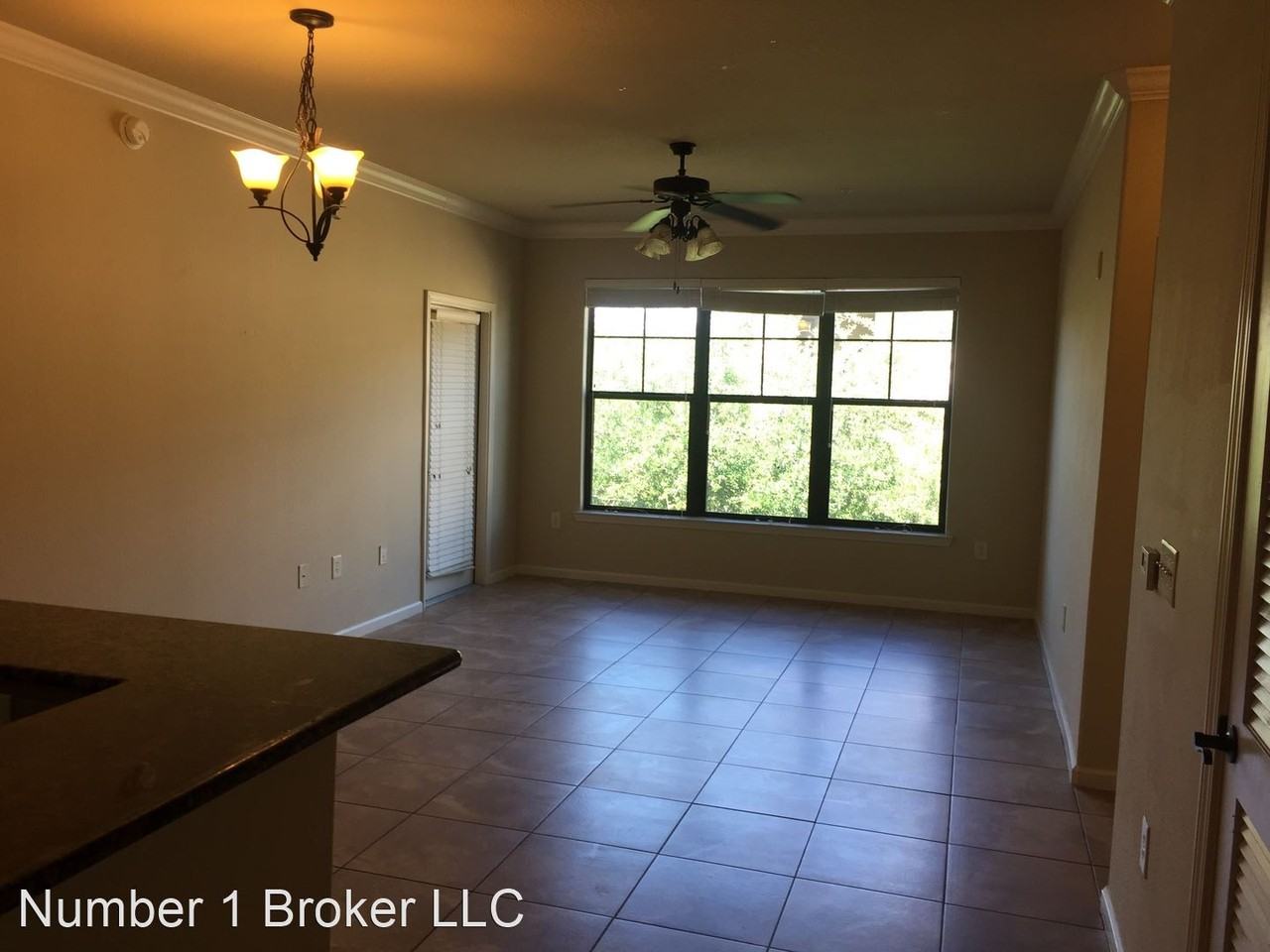 910 Charo Parkway - Photo 3 of 14