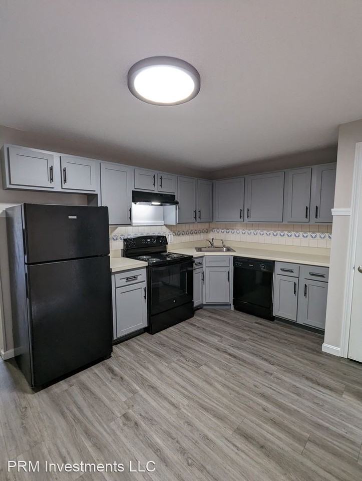 29/39/49 Zuella 61 Zuella - Photo 2 of 10