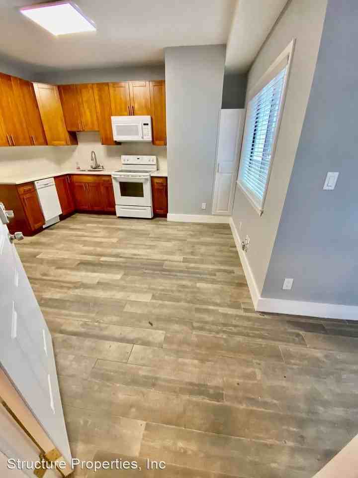 2881 Mission Street - Photo 2 of 12