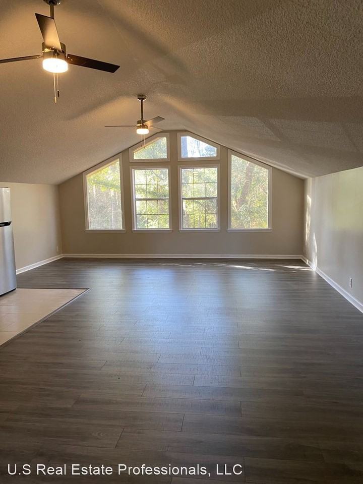 634 N Main Street - Photo 2 of 6