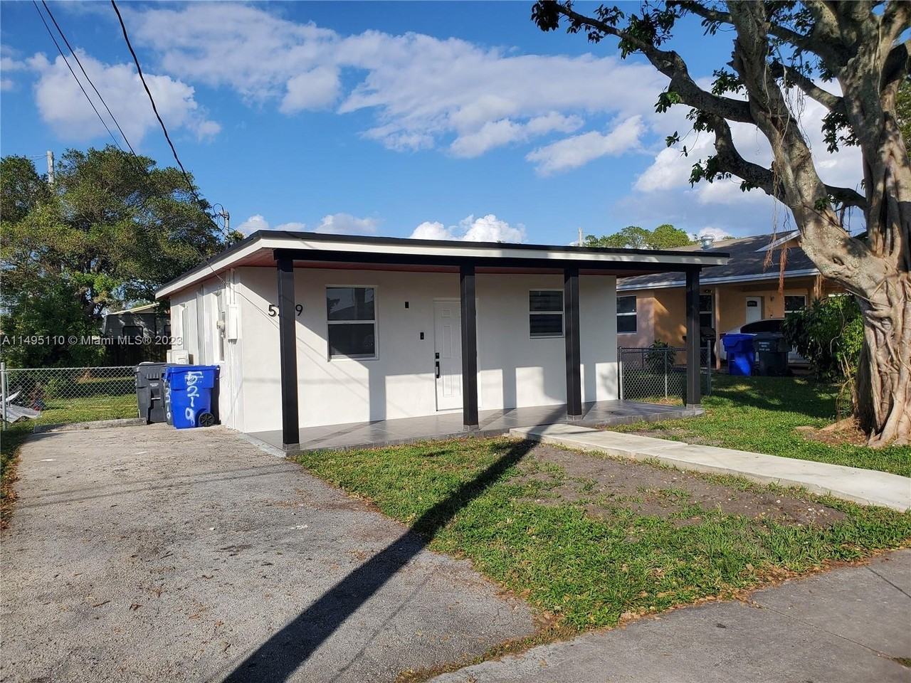5219 Flagler St - Photo 2 of 8
