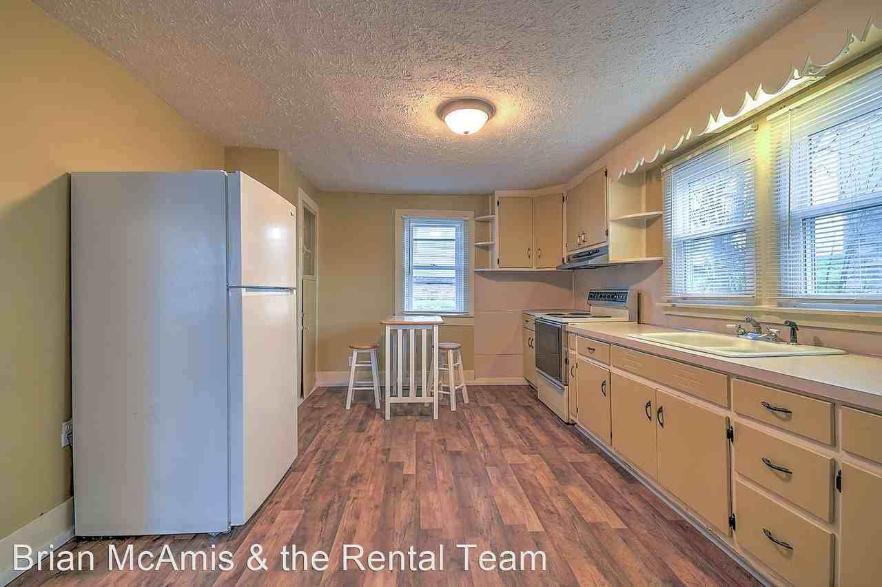 1017 Fairview Ave, Kingsport, TN 37660 2 Bedroom House for 900/month