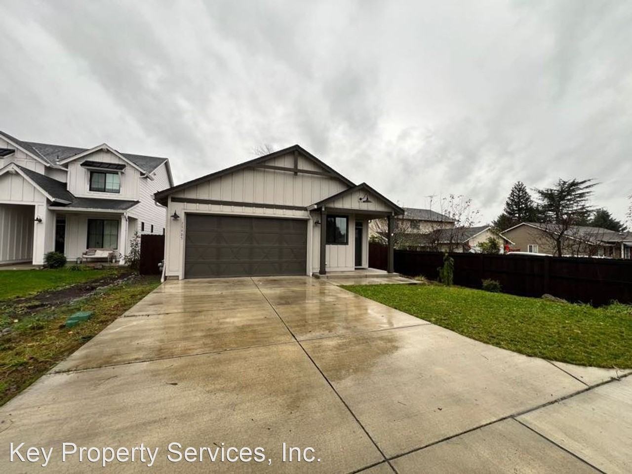 15905 Ne 33rd Cir - Photo 2 of 18