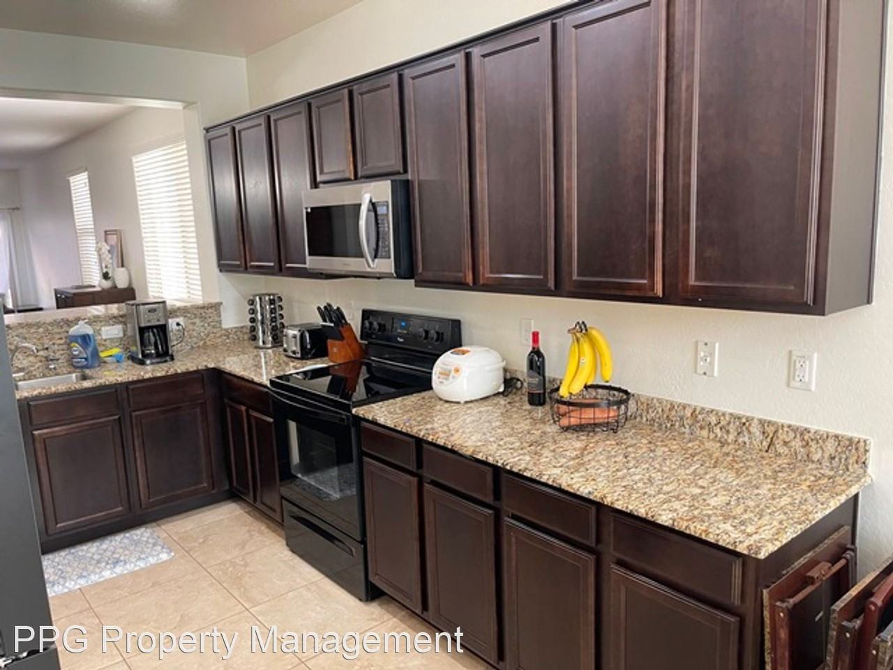 13704 N 149th Dr - Photo 3 of 18