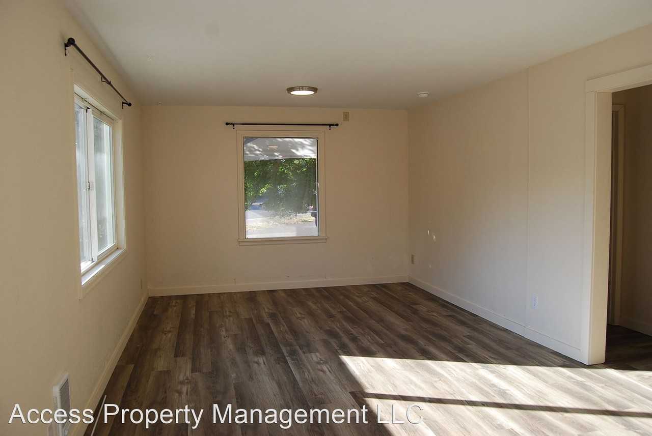 SW Baker St - Photo 3 of 10