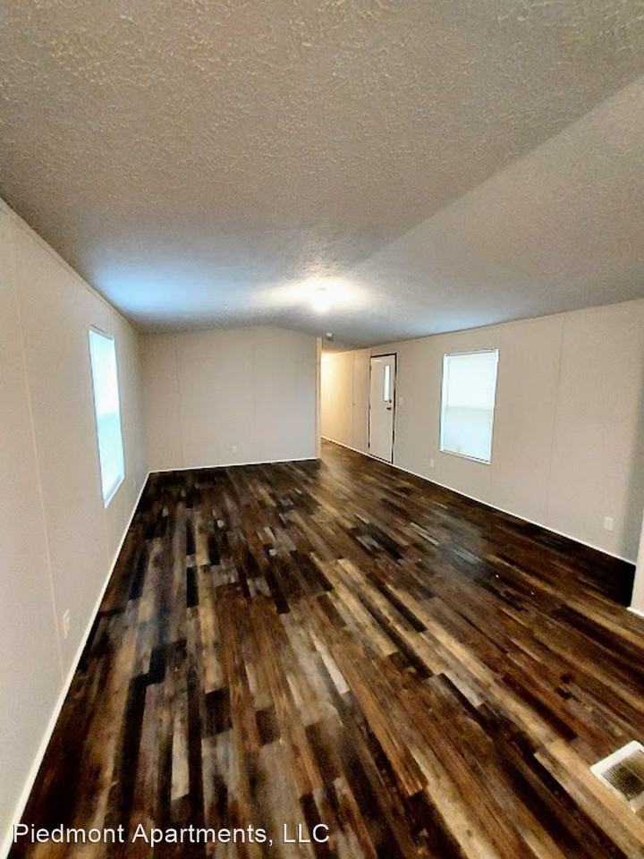 Sunshadow Cir - Photo 3 of 12