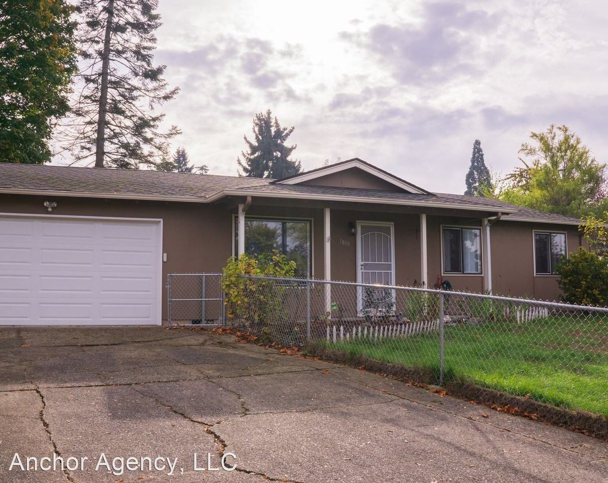 1809 S 255th Pl - Photo 3 of 28