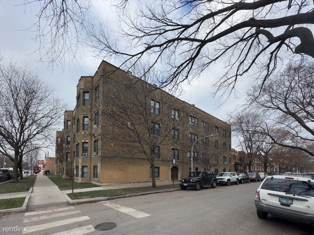 3610 N Claremont Ave #C2M