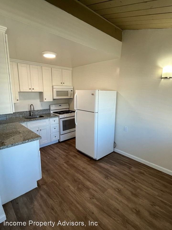 4141 Wabash Avenue - Photo 3 of 11