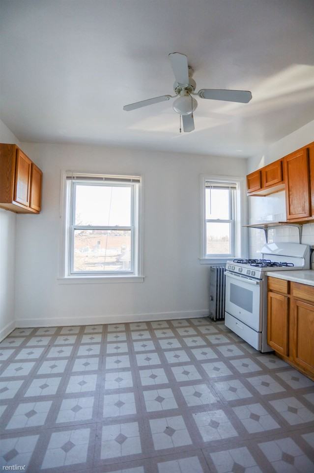 5931 N Northwest Hwy - Photo 2 of 9