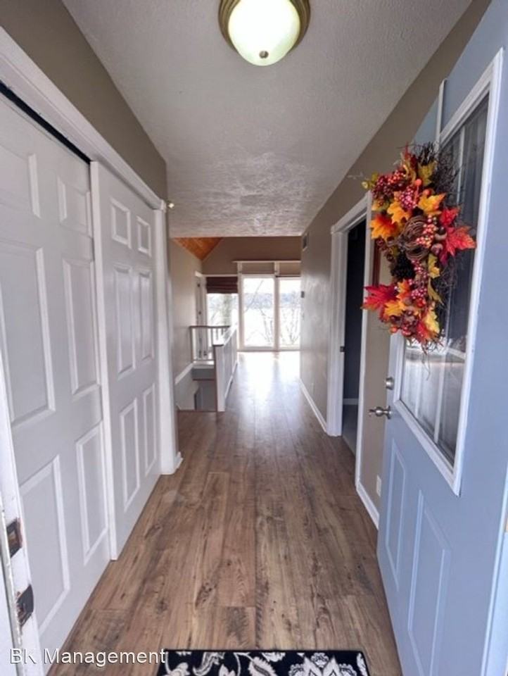 11914 W Breezy Point Dr - Photo 2 of 34