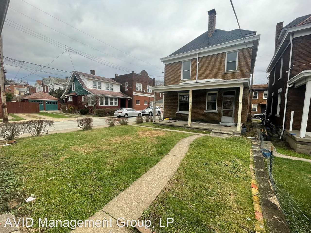 1300 Vine St - Photo 3 of 14