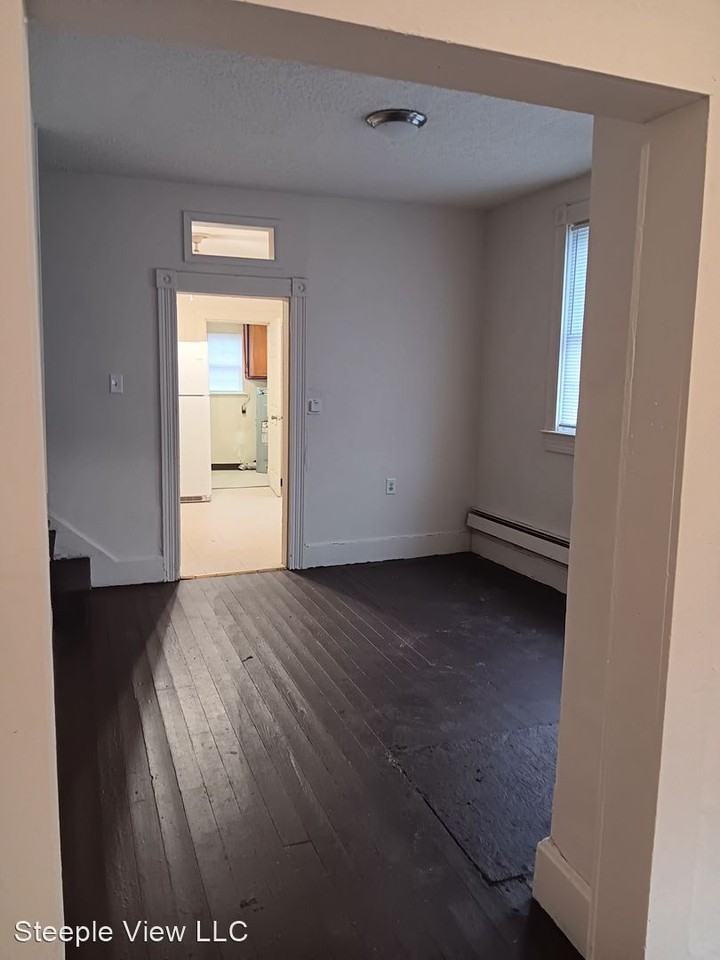 311-313 Arch St - Photo 3 of 11