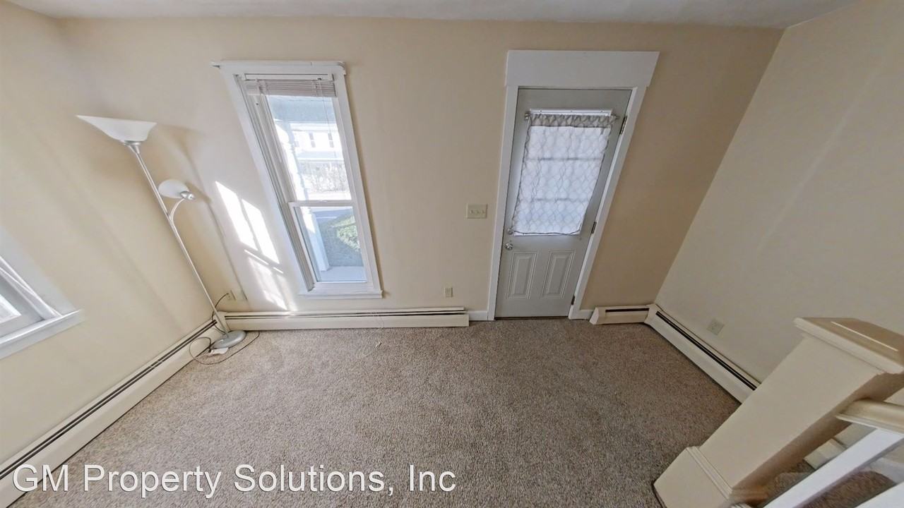 318 E High St - Photo 3 of 23