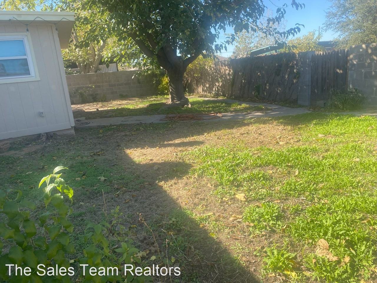 2406 Cheyenne Dr - Photo 3 of 18