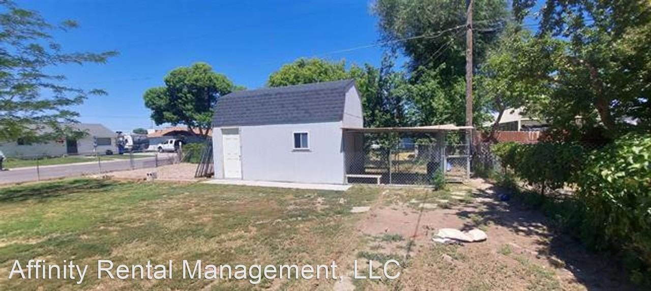 800 Dahl Ave - Photo 3 of 15