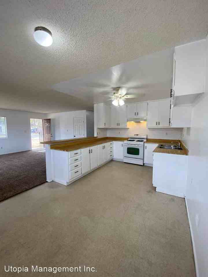 56181 Papago Trl - Photo 2 of 2