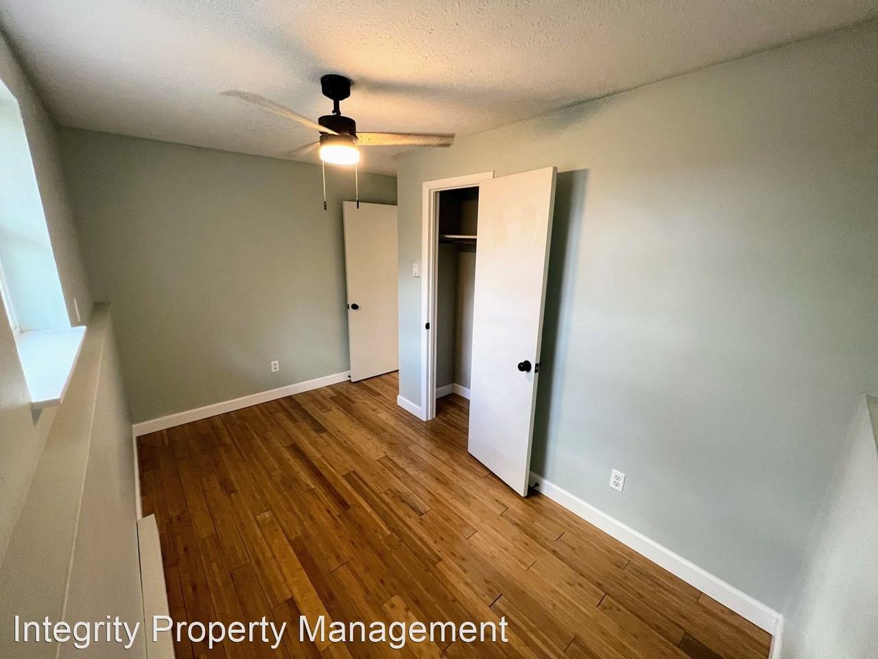 311 Summit Ave - Photo 2 of 11