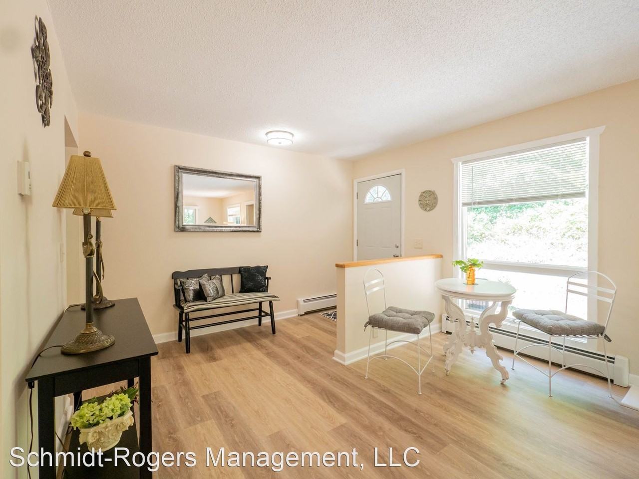 6031 Brackett Rd - Photo 2 of 14