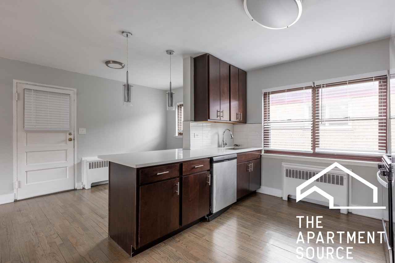 551 Sheridan Rd #C2 - Photo 5 of 18