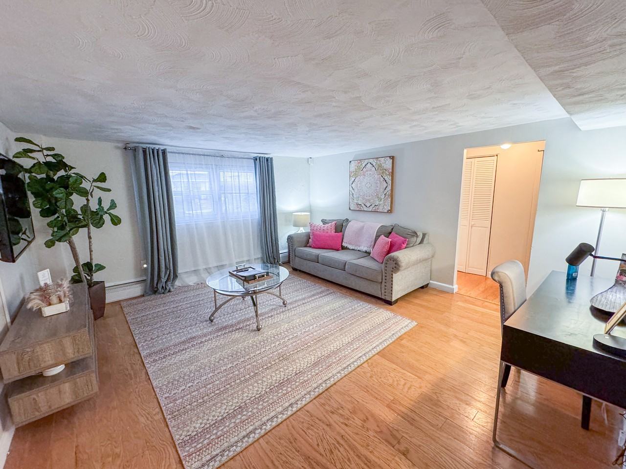 79 Chestnut St #2B - Photo 5 of 11