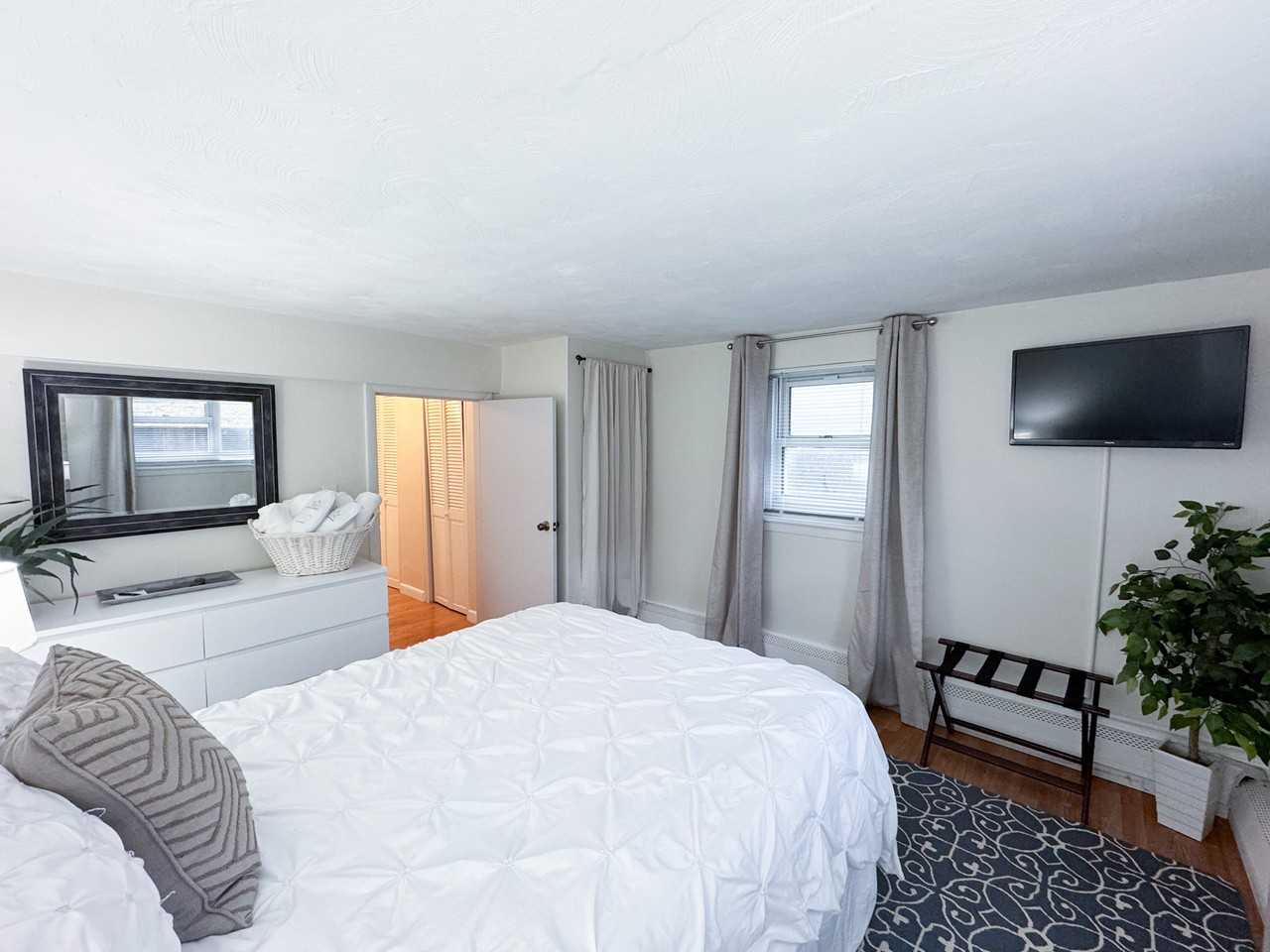 79 Chestnut St #2B - Photo 7 of 11