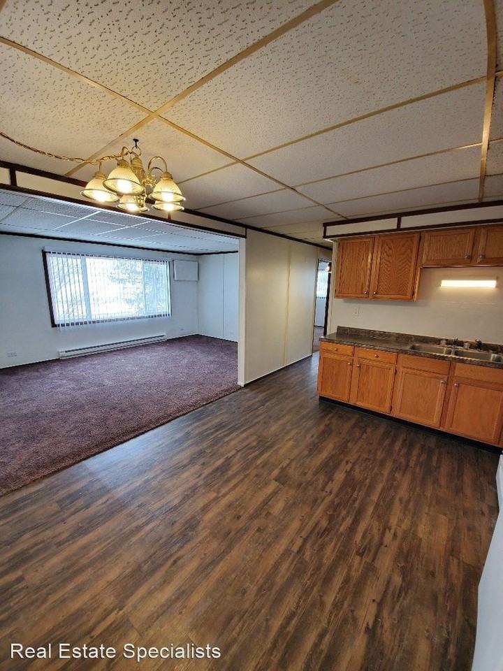 N8430-8440 North Street - Photo 2 of 5