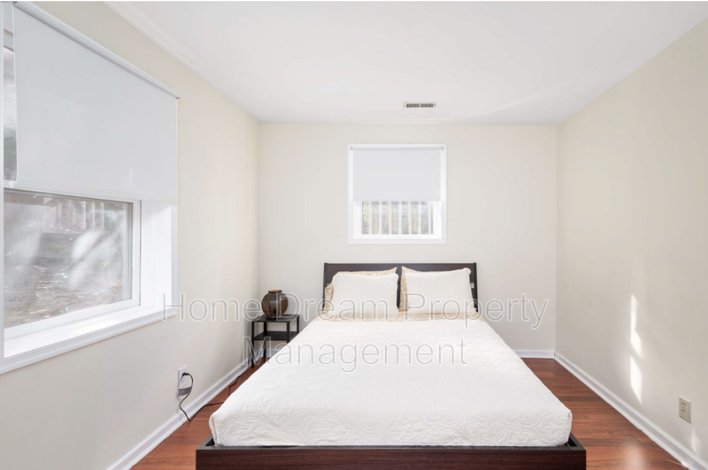 11 Endicott Ln #B1 - Photo 2 of 21