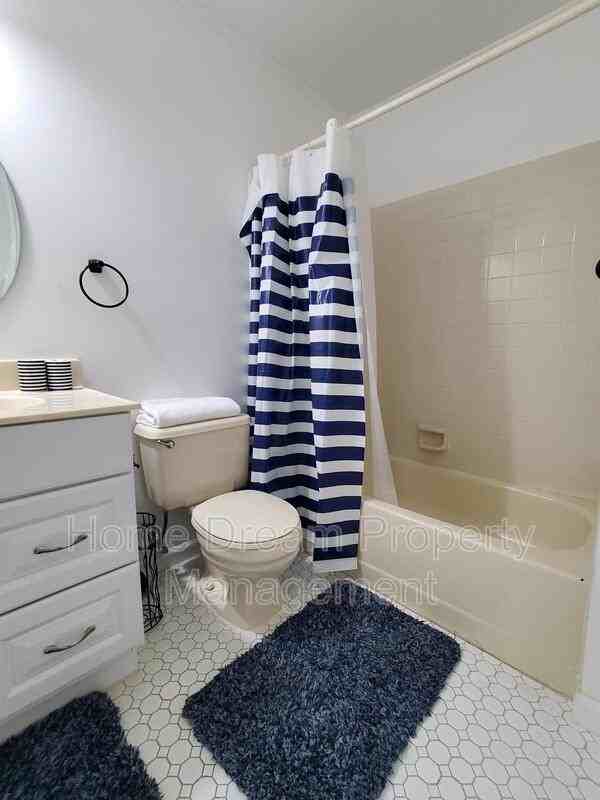 11 Endicott Ln #B1 - Photo 5 of 21