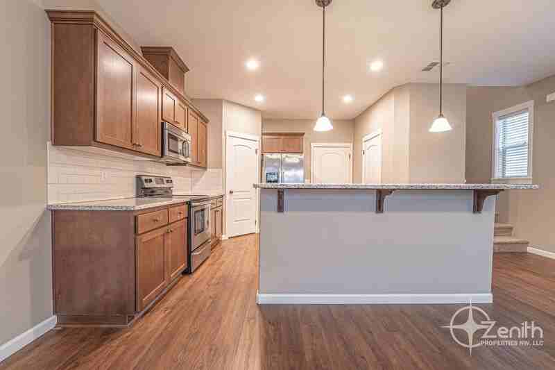 3307 Ne 43rd Pl - Photo 6 of 30