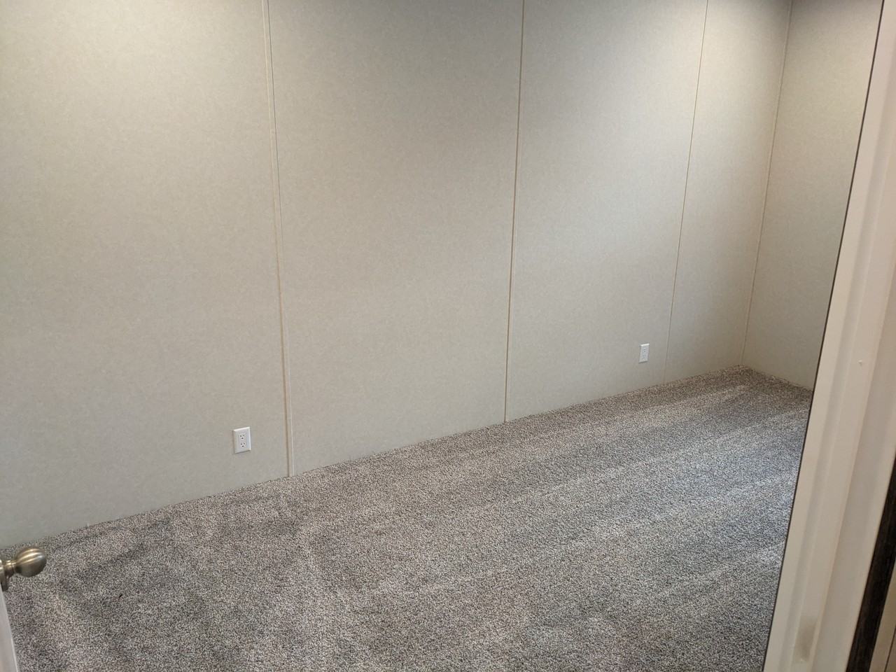 300 Forrest Ave #52 - Photo 4 of 8