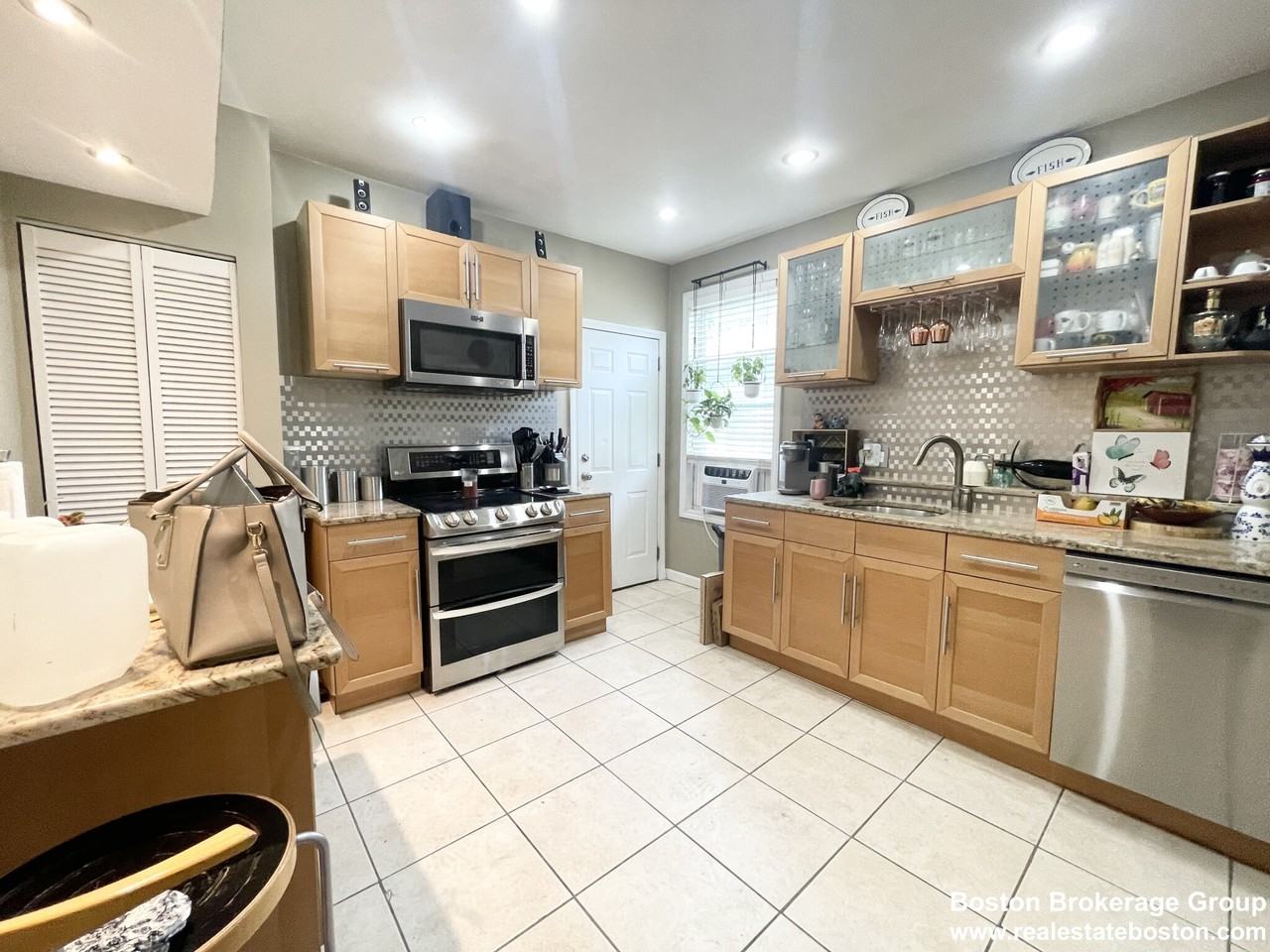 9 Mount Pleasant Ave #3