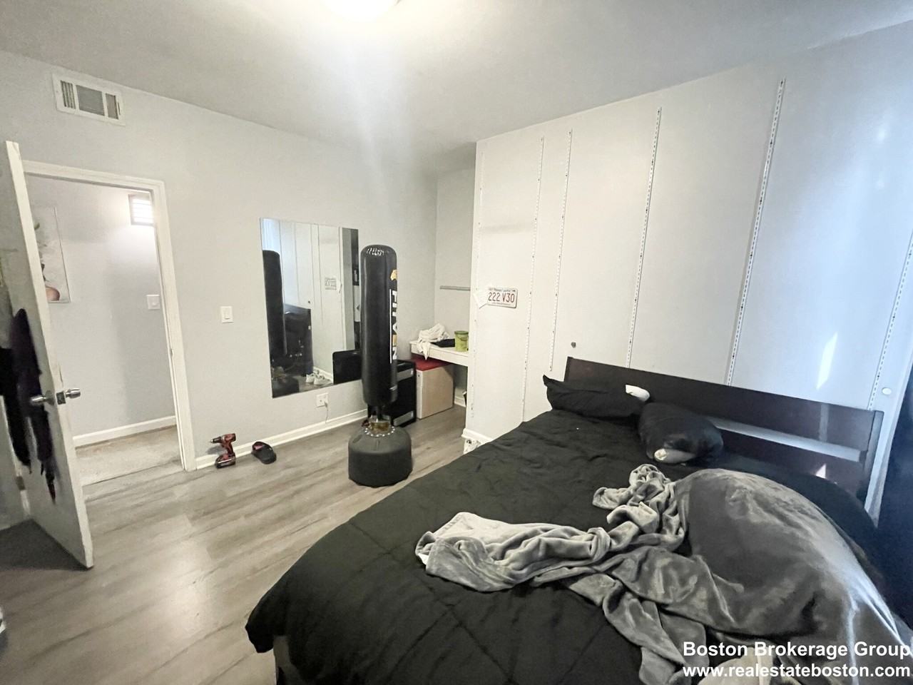 9 Mount Pleasant Ave #3 - Photo 4 of 11