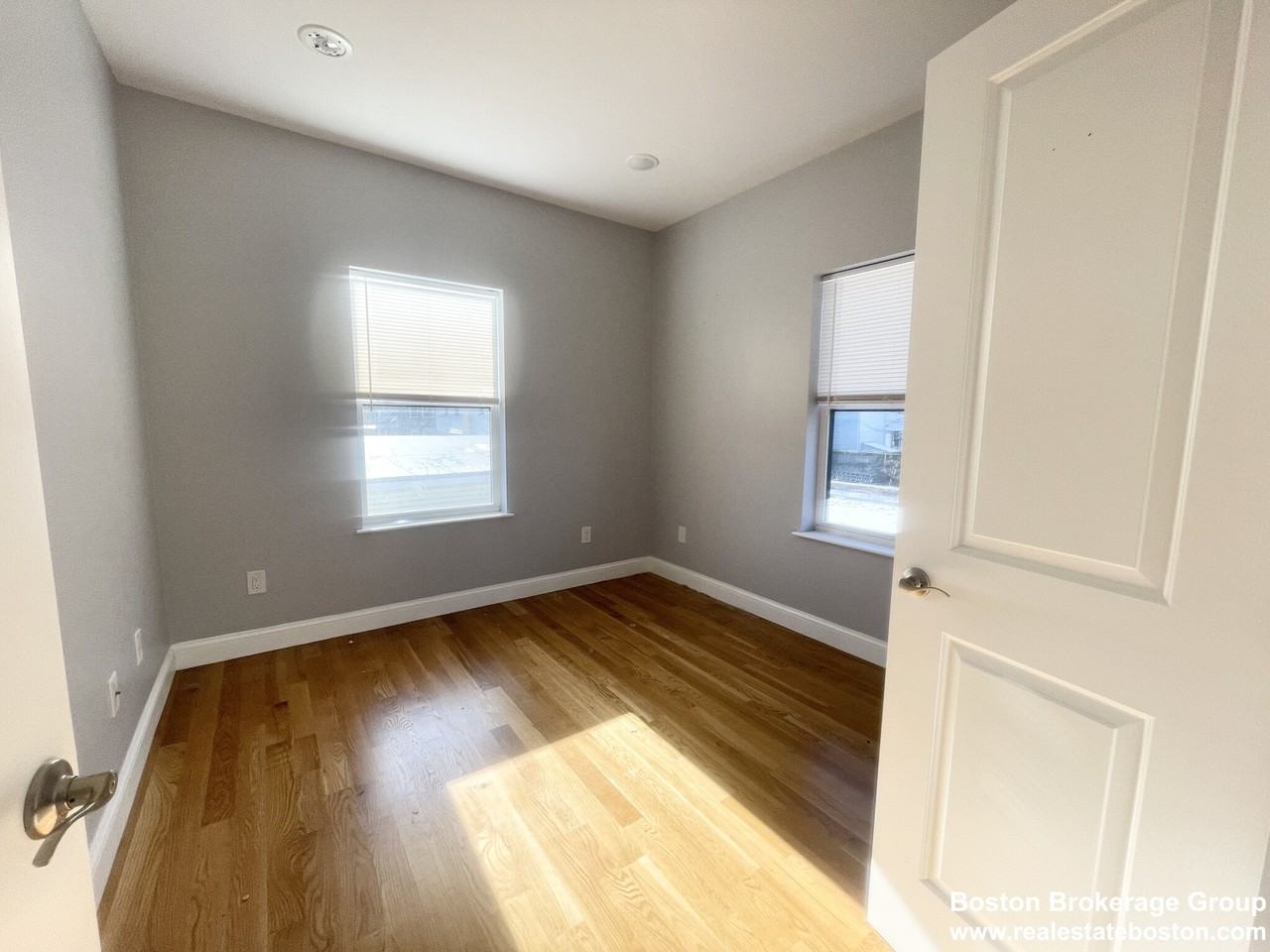 65 Burrell St #2 - Photo 3 of 11