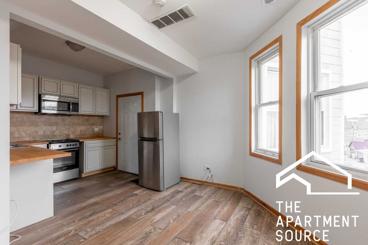 1316 W 18th St #3M - Photo 5 of 17