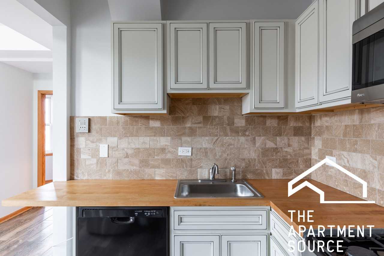 1316 W 18th St #3M - Photo 7 of 17