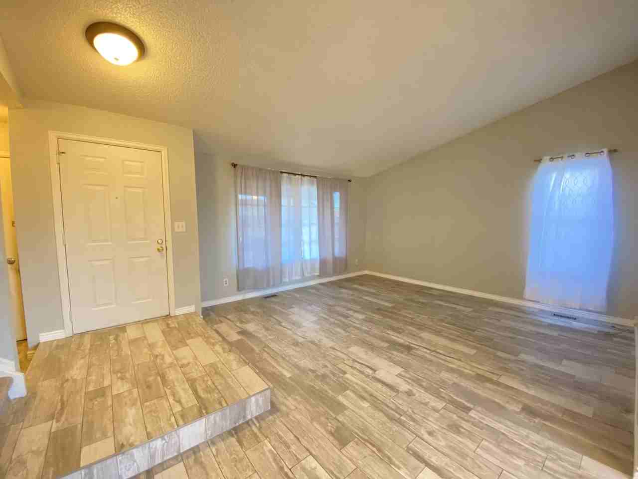 525 Southpark Rd - Photo 3 of 26