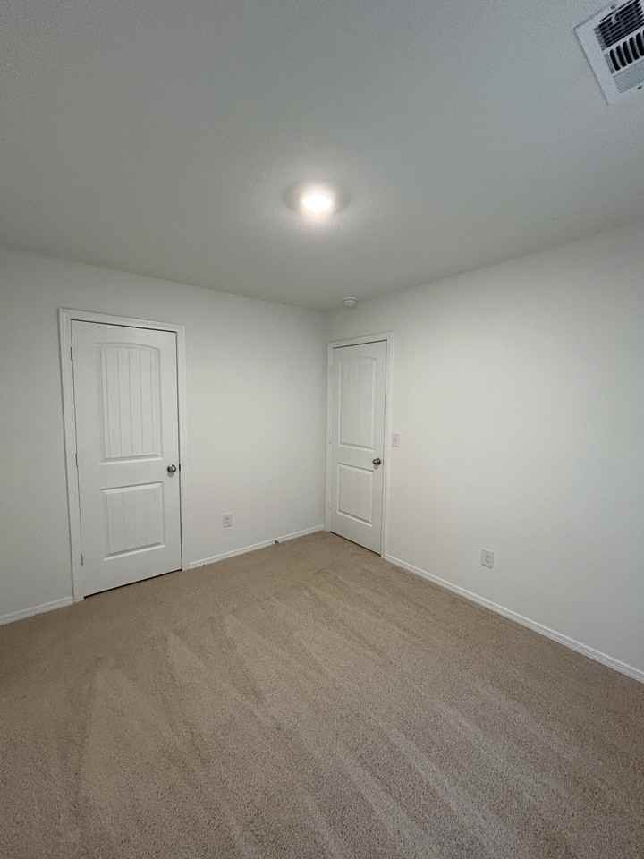 45 Kinley Ln - Photo 4 of 9