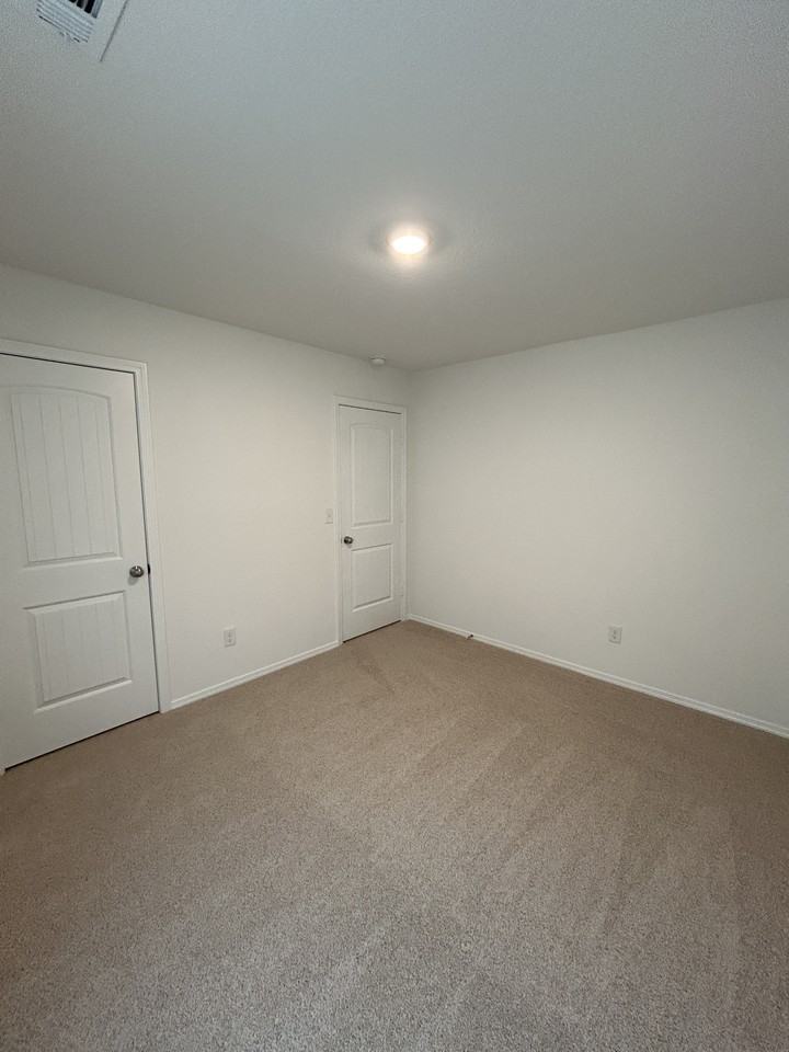 45 Kinley Ln - Photo 5 of 9