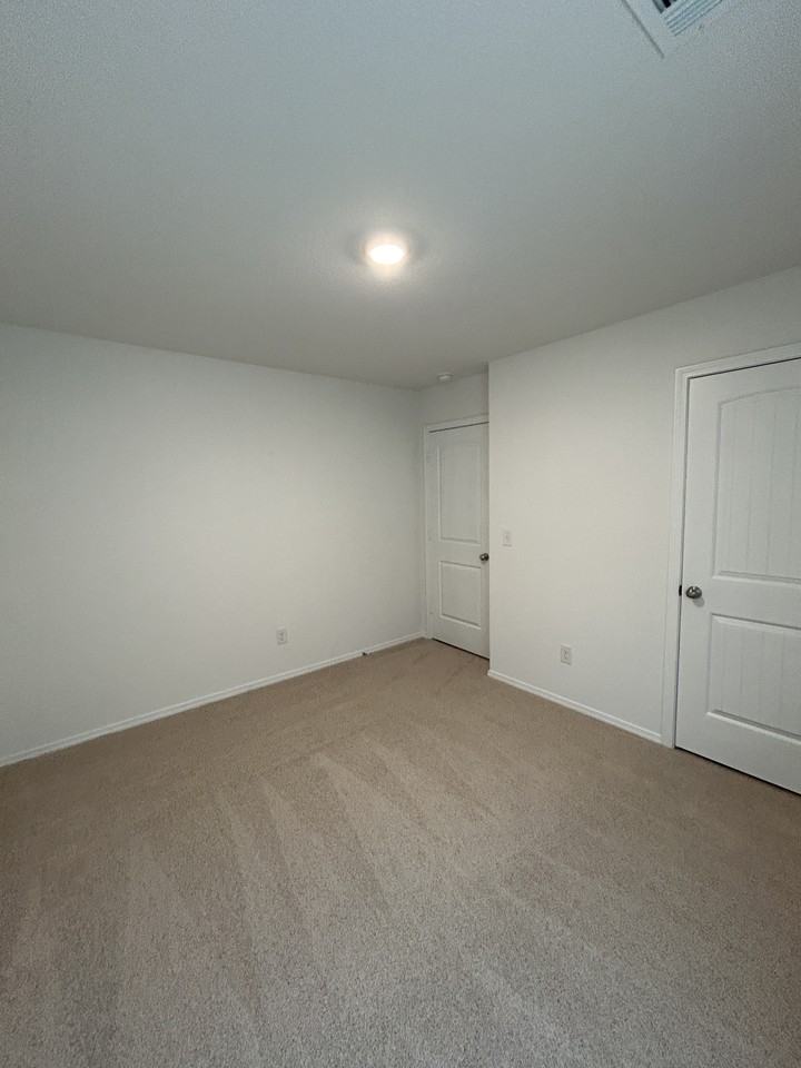 45 Kinley Ln - Photo 6 of 9