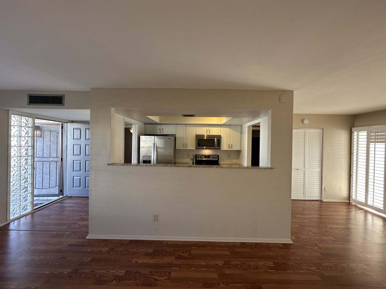 1113 E Villa Rita Dr - Photo 5 of 31