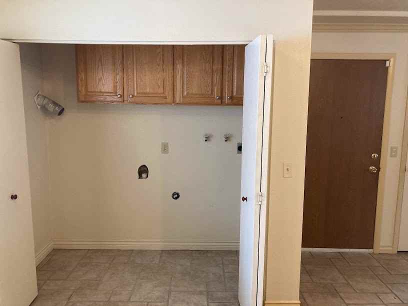 2597 S Forest Dale Cir - Photo 2 of 10